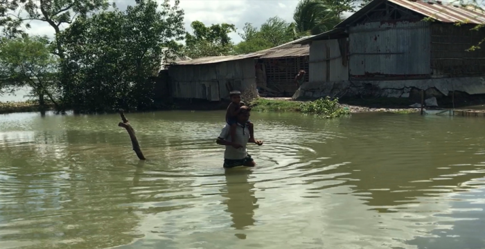 চার দিনেও বাঁধা হয়নি বাঁধ, ডুবে আছে ২০ টি গ্রাম